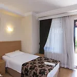 Hotel Deniz 3*