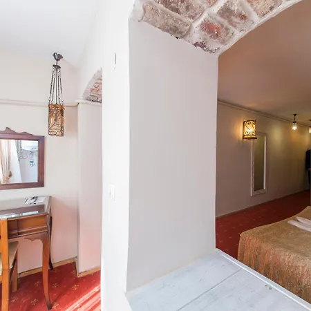 호텔 데니즈 하우스 3*