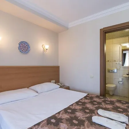 데니즈 하우스 3*